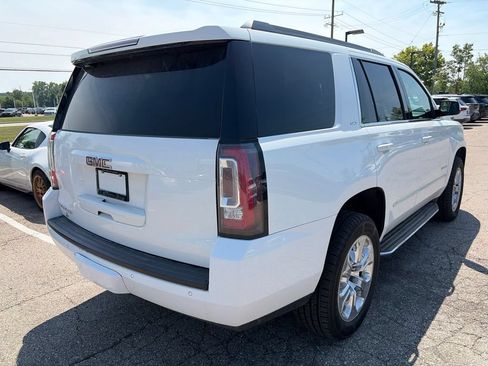Used 2017 GMC Yukon SLT w/ Premium Edition AWD/4WD image 5