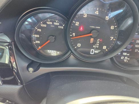 Used 2017 Porsche Macan image 17