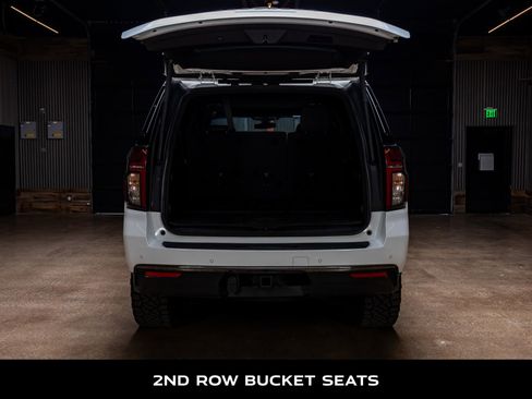 Used 2022 Chevrolet Suburban Z71 w/ Luxury Package image 9