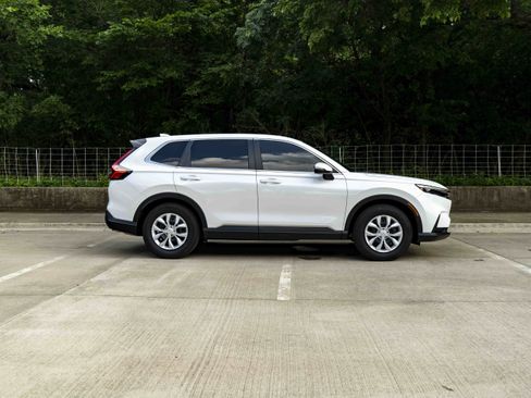 Certified 2026 Honda CR-V LX image 10
