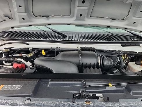 Used 2017 Ford E-350 and Econoline 350 Super Duty w/ Power Windows & Locks Group image 13