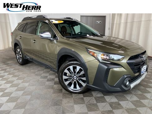 Used 2025 Subaru Outback Touring XT image 1