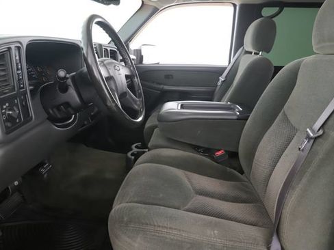 Used 2003 Chevrolet Silverado 2500 LS AWD/4WD image 16
