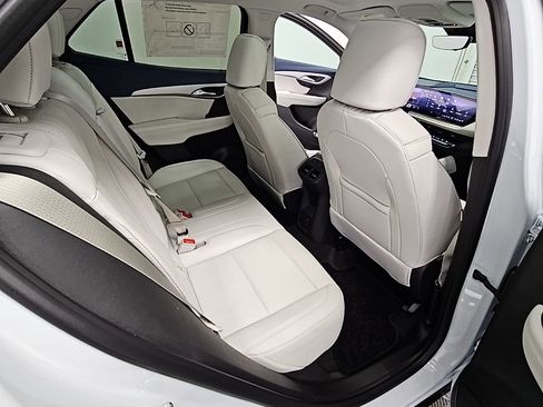 New 2026 Buick Envision Avenir image 38