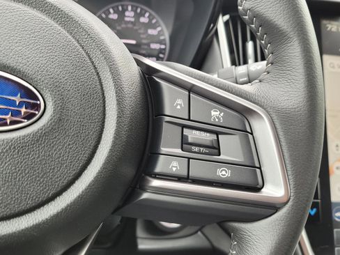 Used 2025 Subaru Outback Premium image 7