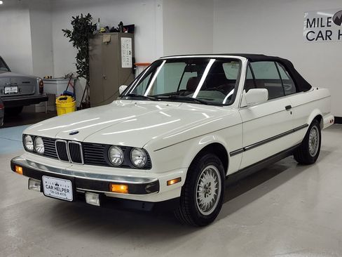 Used 1987 BMW 325i Convertible image 10