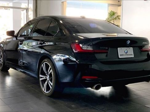 Used 2023 BMW 330e w/ Driving Assistance Package image 5