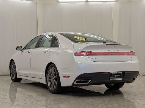 Used 2016 Lincoln MKZ Hybrid w/ Equipment Group 600A Reserve FWD image 6