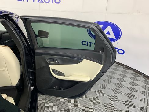 Used 2019 Chevrolet Impala Premier w/ Premier Confidence Package FWD image 34