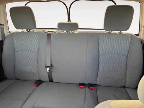 Used 2018 RAM 3500 Tradesman w/ Chrome Appearance Group image 13