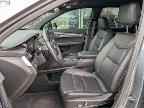 Used 2022 Cadillac XT6 Luxury image 5