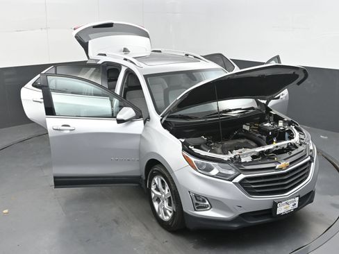 Used 2019 Chevrolet Equinox LT w/ Sun & Navigation Package FWD image 42