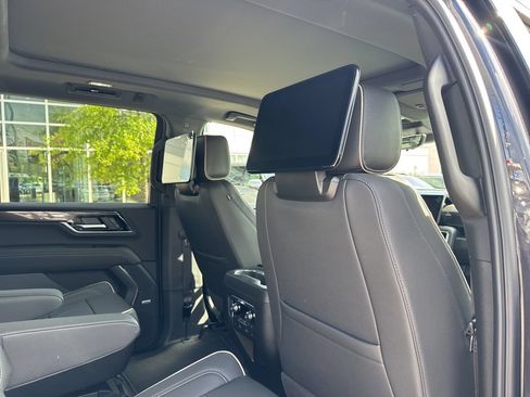 New 2026 GMC Yukon XL Elevation w/ Elevation Premium Package AWD/4WD image 27