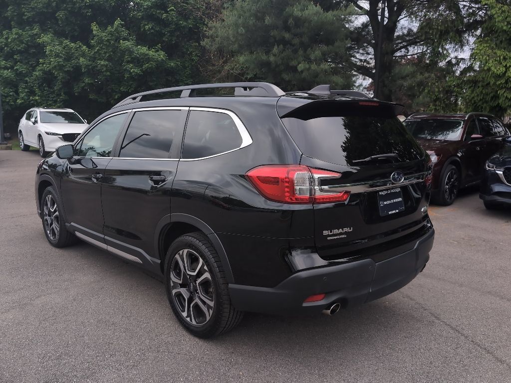 Used 2023 Subaru Ascent Limited AWD/4WD image 10