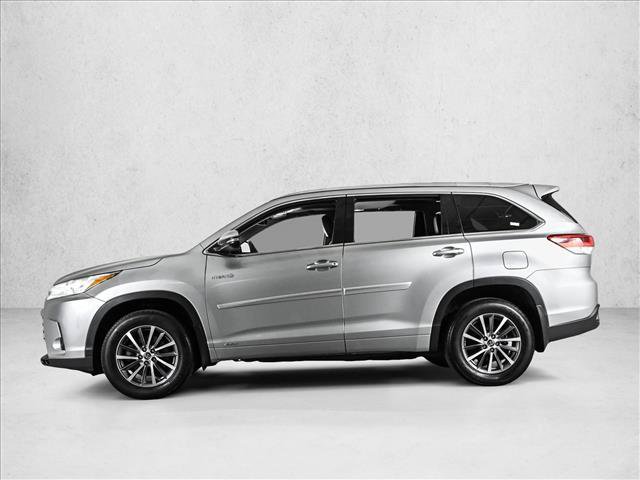 Used 2017 Toyota Highlander XLE w/ Protection Package #3 AWD/4WD image 9