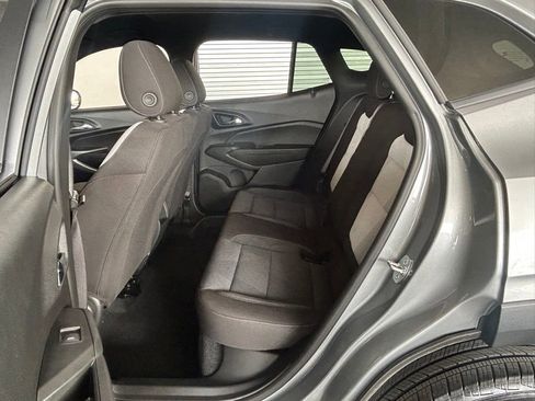 Used 2024 Chevrolet Trax RS w/ Driver Confidence Package image 41