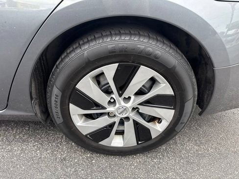 Used 2020 Nissan Altima 2.5 S FWD image 14