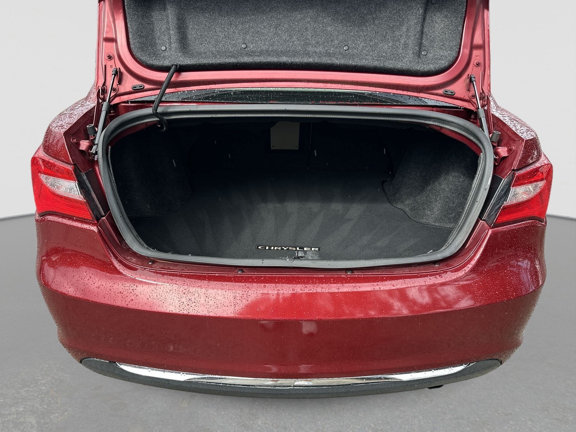 Used 2013 Chrysler 200 Touring FWD image 23