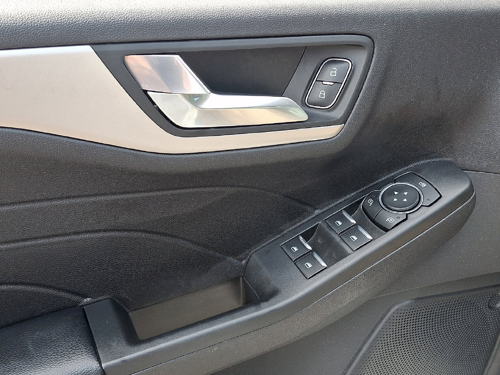 Used 2021 Ford Escape SEL FWD image 14