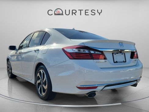Used 2016 Honda Accord EX-L image 5