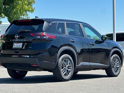 Certified 2024 Nissan Rogue S AWD/4WD image 4