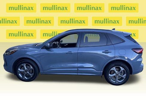 Certified 2023 Ford Escape ST-Line Select w/ Tech Pack #2 image 10