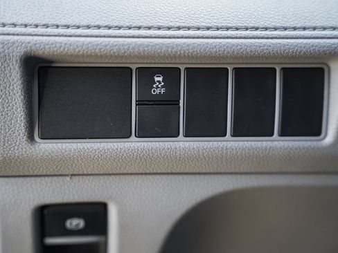 Used 2018 Honda Odyssey LX image 35