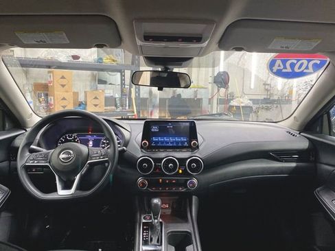 Used 2024 Nissan Sentra SV image 19