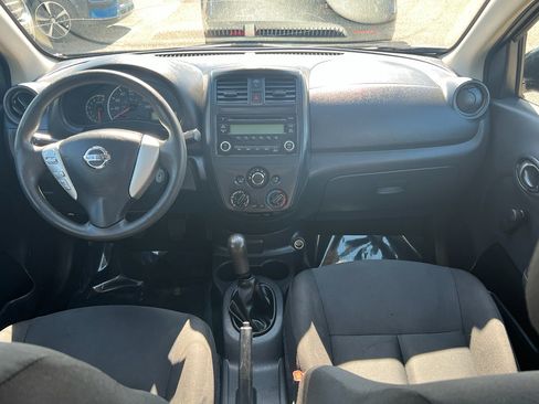 Used 2018 Nissan Versa S FWD image 9