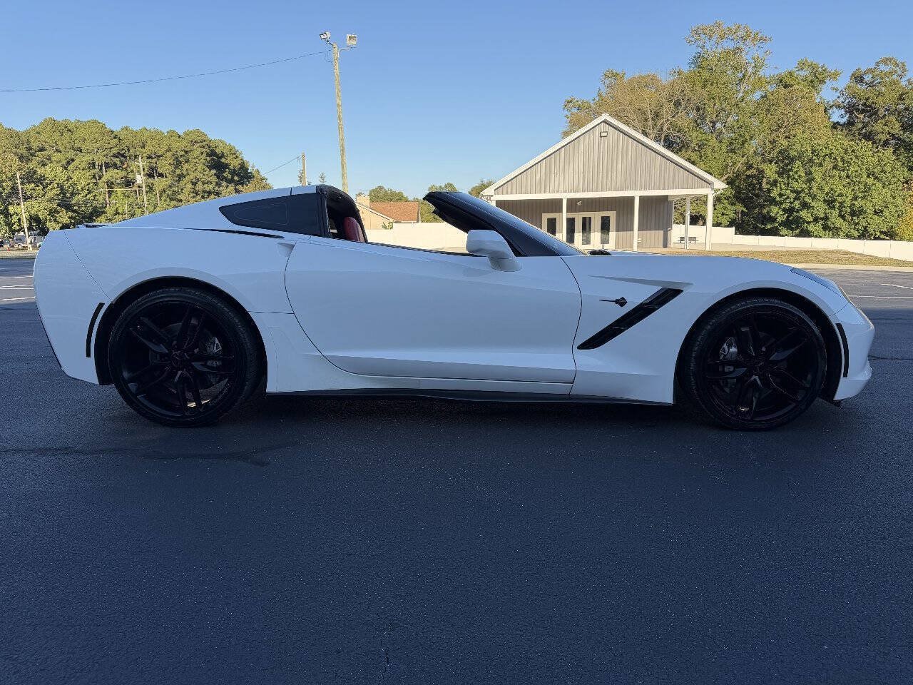 Used 2018 Chevrolet Corvette Stingray Coupe w/ 1LT RWD image 9