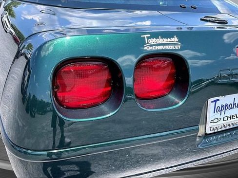 Used 1994 Chevrolet Corvette Coupe RWD image 18