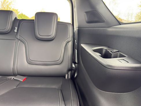 New 2026 Nissan Armada PRO-4X w/ Captain's Chari Seat Package image 36