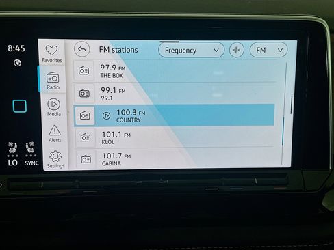 Used 2024 Volkswagen Atlas SE FWD image 21