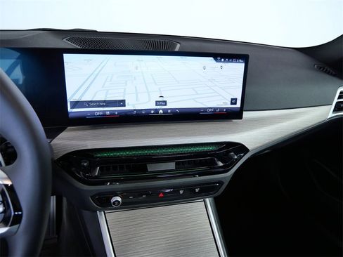 Used 2025 BMW 330i xDrive Sedan image 19