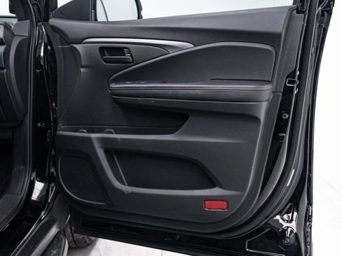 Used 2022 Honda Pilot TrailSport image 32