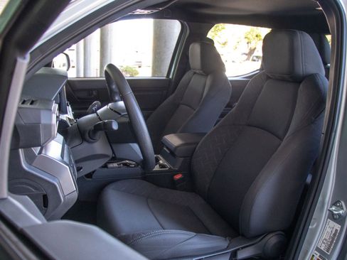 Used 2025 Toyota Tacoma SR5 image 10