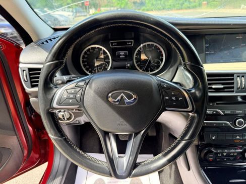 Used 2017 INFINITI QX30 Premium w/ Navigation Package FWD image 39