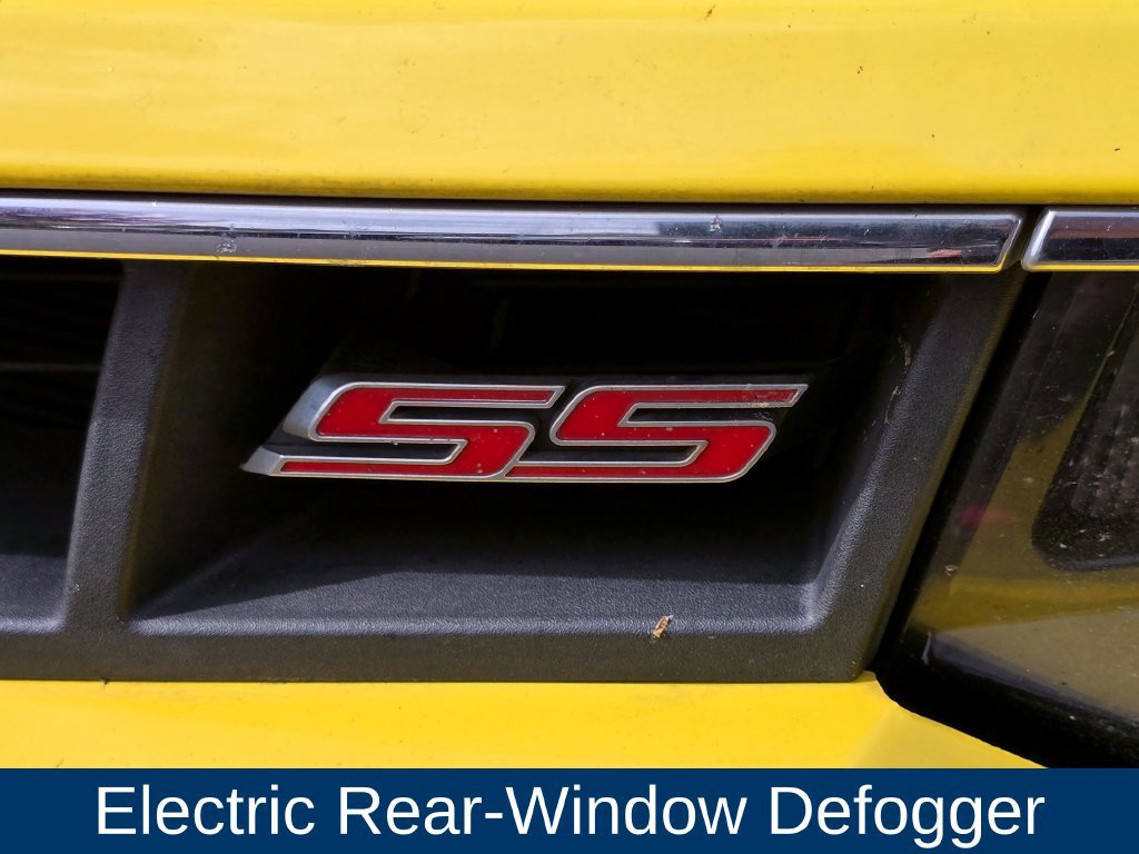 Used 2014 Chevrolet Camaro SS w/ RS Package RWD image 8