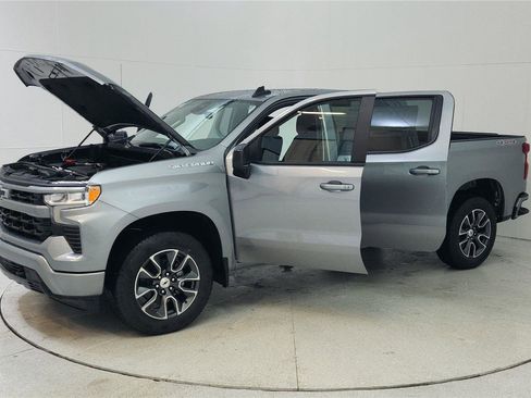 Used 2024 Chevrolet Silverado 1500 RST image 11