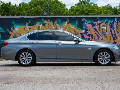 Used 2016 BMW 528i Sedan RWD image 6