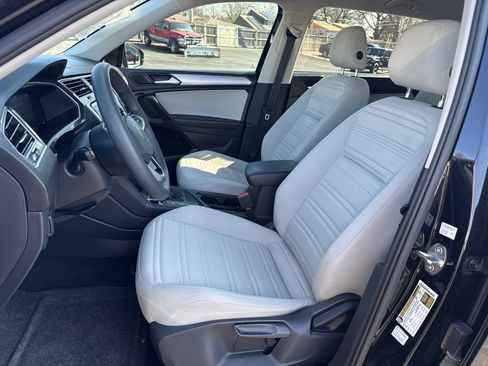 Used 2022 Volkswagen Tiguan S image 9