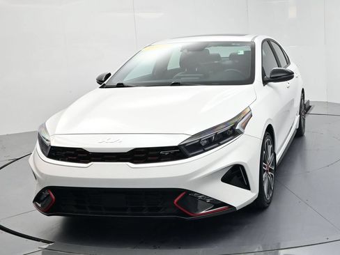 Used 2023 Kia Forte GT w/ GT2 Package FWD image 3