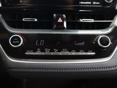 Used 2020 Toyota Corolla XSE FWD image 36