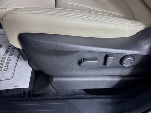 Used 2022 Subaru Ascent Limited w/ Technology Package image 20