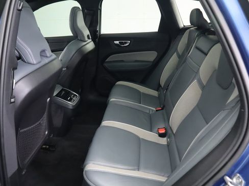 Used 2021 Volvo XC60 T5 R-Design w/ Protection Package Premier image 22