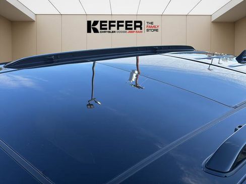 New 2025 Jeep Grand Cherokee Summit image 15