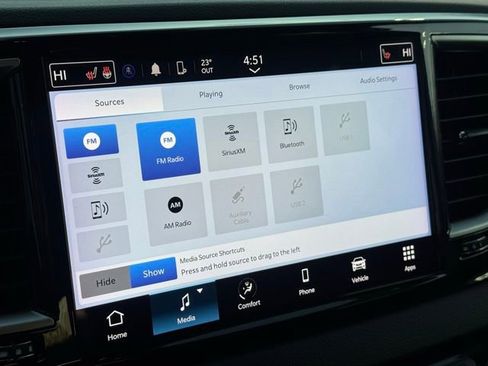 Used 2024 Chrysler Pacifica Touring-L image 40