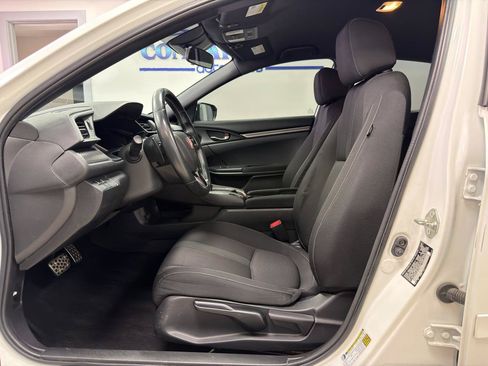 Used 2019 Honda Civic Sport image 9