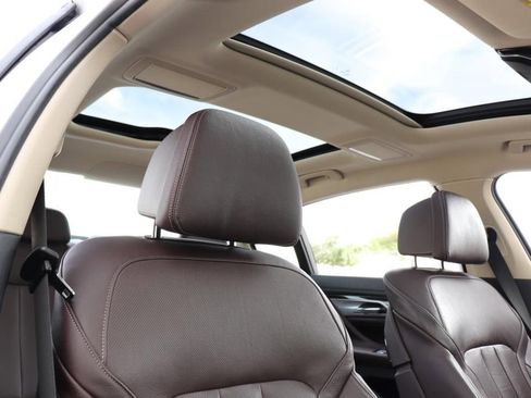 Used 2016 BMW 740i image 59