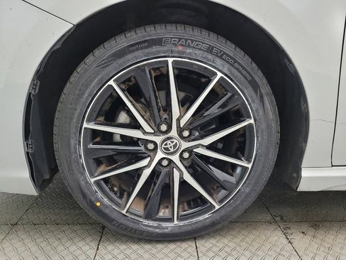 Used 2021 Toyota Camry SE image 31